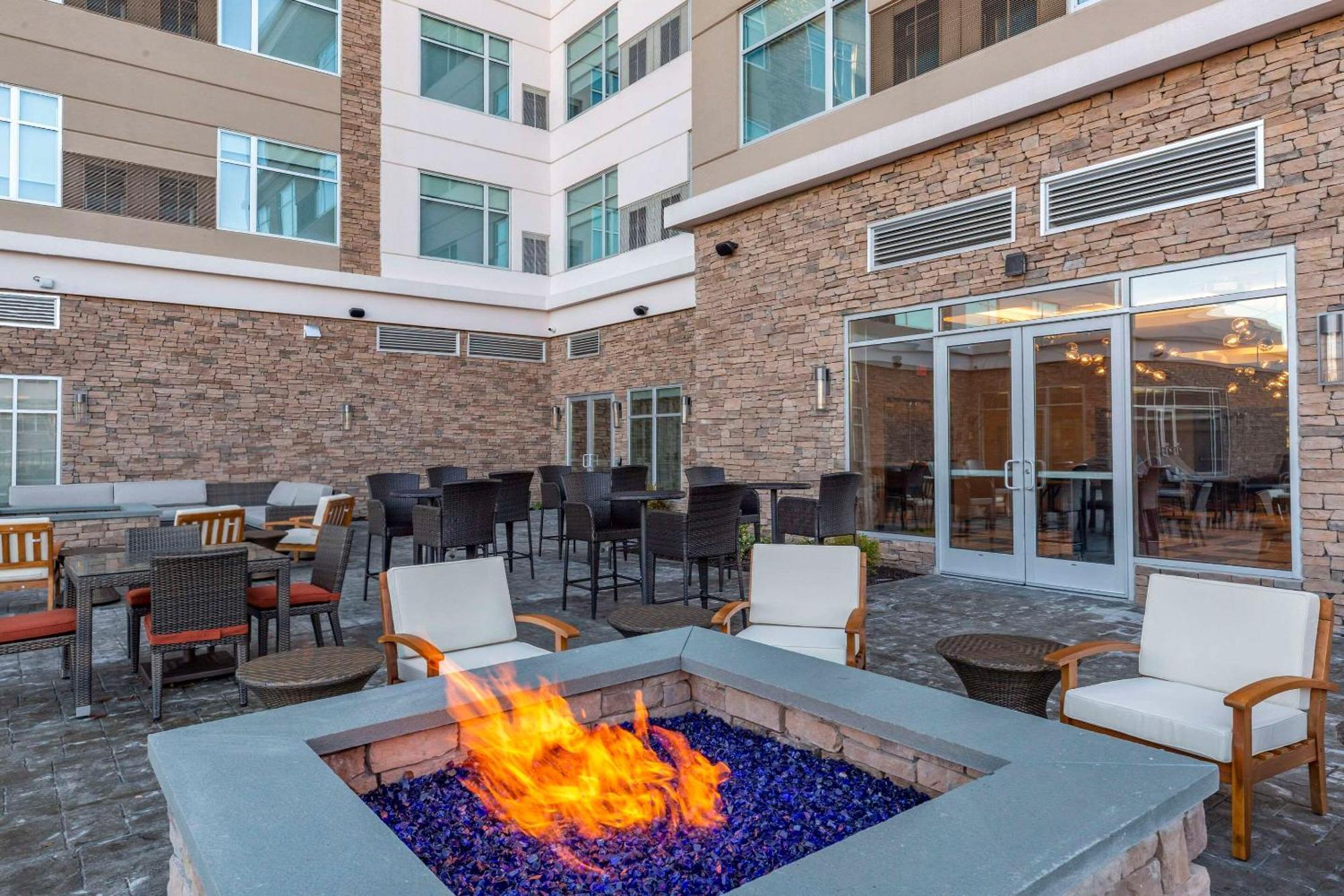 Cambria Hotel Manchester South Windsor Kültér fotó